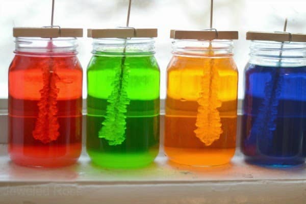 12 CREATIVE AND GENIUS CANDY SCIENCE EXPERIMENTS